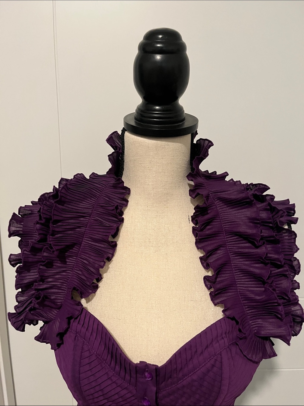 Y2K Bebe Purple Ruffled Button Front Sweetheart Neckline Top 2000’s Feminine - Picture 2 of 7